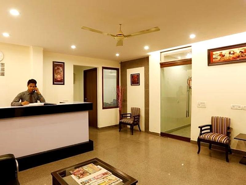 Hotel Chanakya Inn Ню Делхи Екстериор снимка